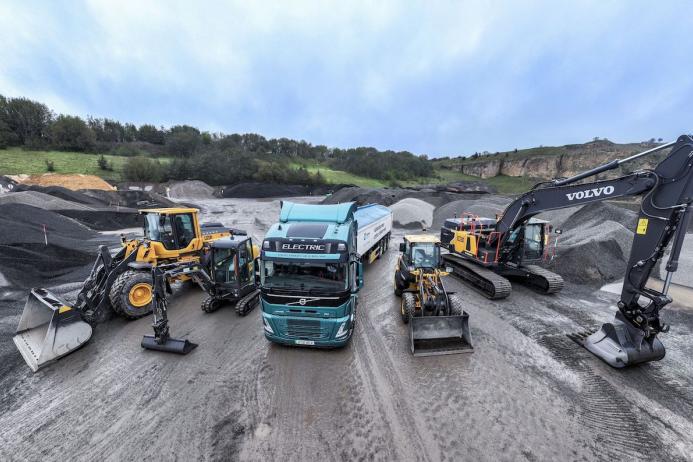 Zero-emission solutions by Volvo CE and Volvo Trucks on site in Durham, UK, with CRH company Tarmac