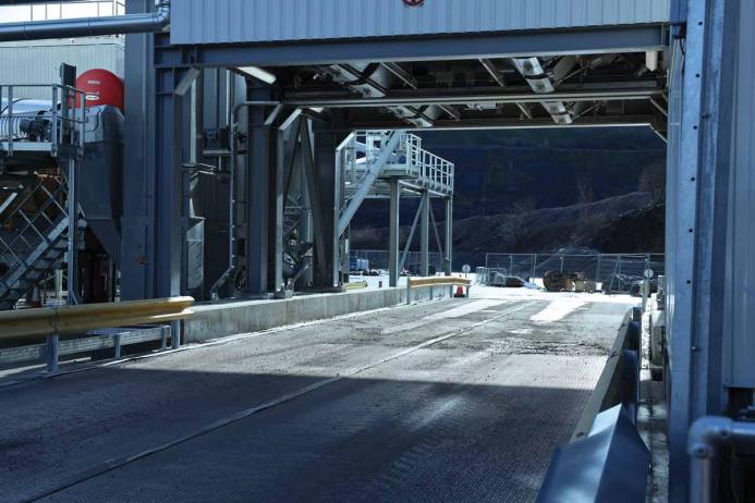 Weighbridge and mixed-material load-out facility