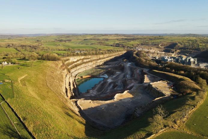 Rollover slopes established after Longcliffe Quarries’ Aldwark extension and restoration