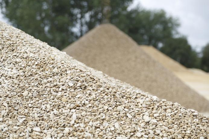 Over the last decade, for every 100 tonnes of sand and gravel extracted, permission was granted for only 61 further tonnes. For crushed rock the figure is even lower, at just 33 tonnes