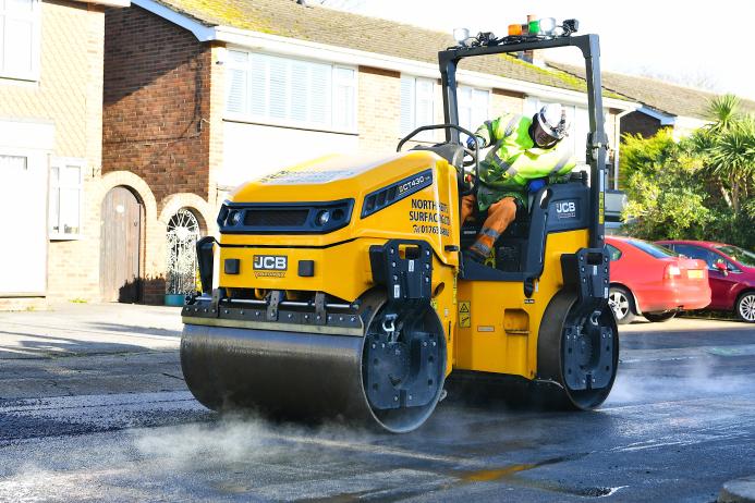 North Herts Surfacing’s new JCB CT430-140 compaction roller