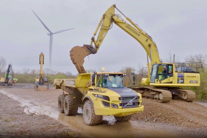 Rail-delivered aggregate from Heidelberg Materials’ Machen Quarry is being used in the creation of a new sustainable energy park in Newport, South Wales