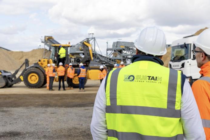Industry leaders gathered at Tarmac’s Tilbury depot for a Fleet Demonstration Day hosted by Sustain Alliance