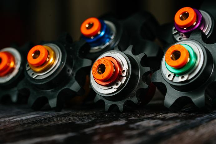 Sprocket-shaped RotaLube applicators from FB Chain
