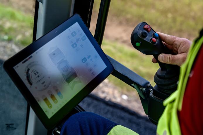Fingertip steering makes the rollers more operator friendly, comfortable, and easy to control