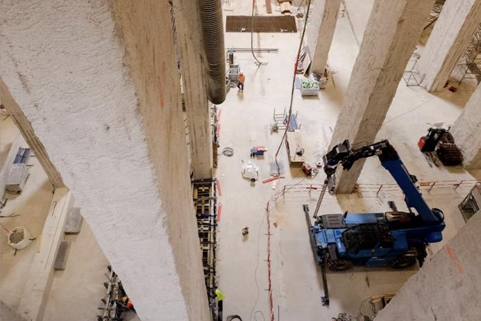View showing part of the massive Austerlitz storage basin under construction