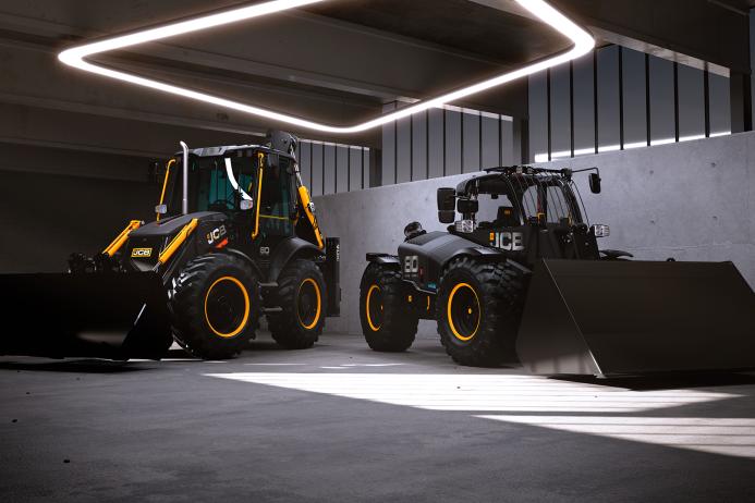 Forty special-edition 4CX Pro Dual Drive backhoe loaders and 40 special-edition 542-70 Loadalls will come in satin black with chrome decals and JCB yellow highlights, to mark the company’s 80th anniversary
