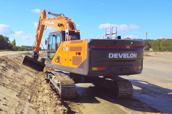 The Leica MC1 3D machine control solution is now available as an aftermarket kit for all Develon 9-Series crawler excavators