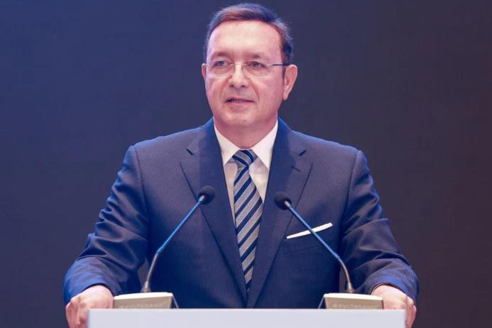 Speaking at the European Cement Decarbonization Summit 2025 in Frankfurt, WCA director Emir Adiguzel emphasized that the cement industry must engage actively with governments to promote policies that incentivise a healthy transition to a low-carbon, low-clinker future. 