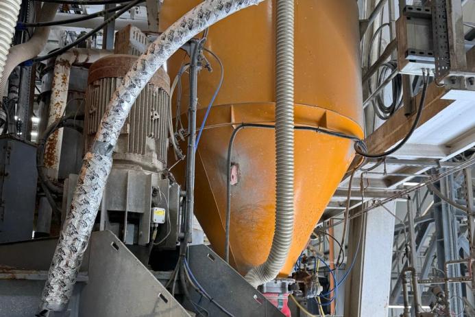 The use of CarbonCure allows producers to use an average of five per cent less cement within the concrete and reduces the CO2 associated with concrete by around 7-11kg/m³