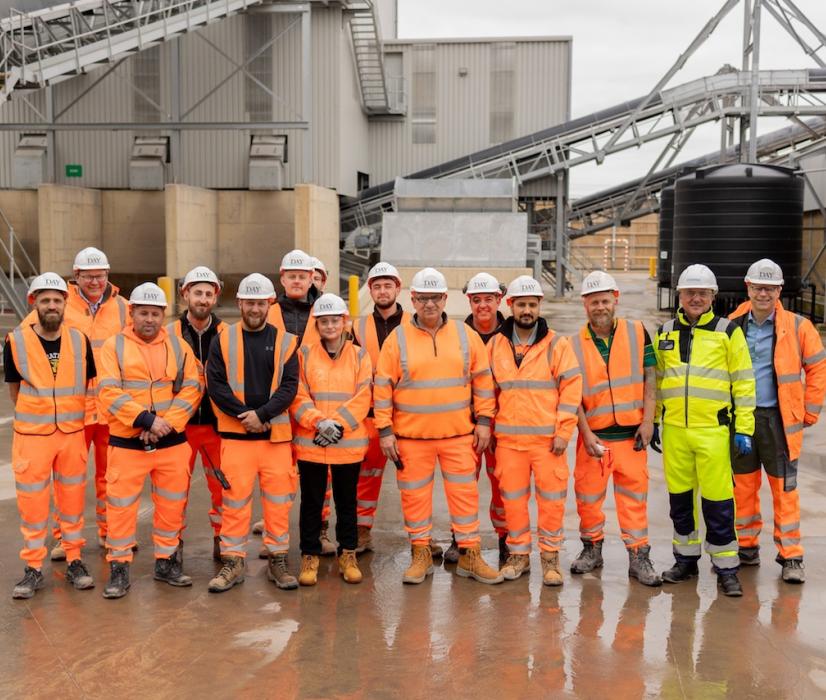 Gen Kitchen MP with members of the team at the new aggregates manufacturing plant in Wellingborough 