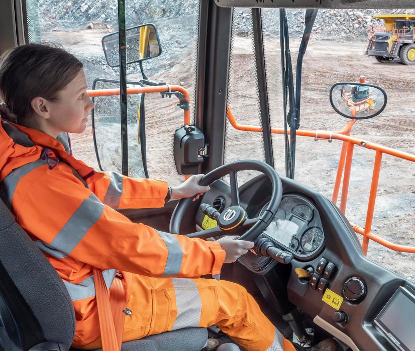 The R60 and R70 cab helps keep operators alert and performing at their best, all shift long