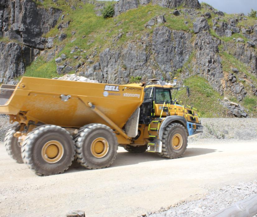 Fully autonomous Bell B40E dumptruck