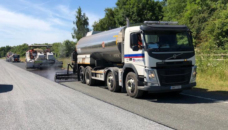 Eurovia Specialist Treatments carry out record-breaking surface-dressing scheme in North Yorkshire Eurovia Specialist Treatments