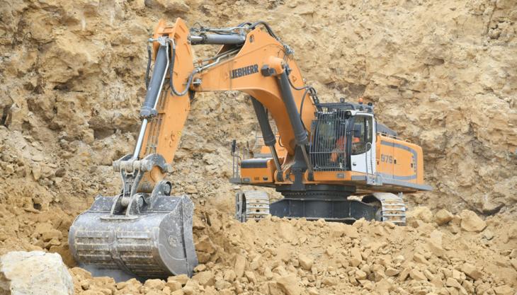 Liebherr R 976 crawler excavator