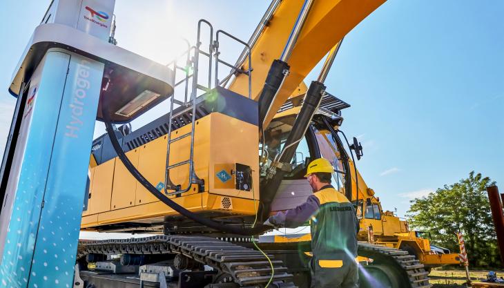 Liebherr R 9XX H2 crawler excavator