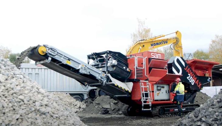 SBM JawMax 200 mobile jaw crusher SBM JawMax 200 crusher