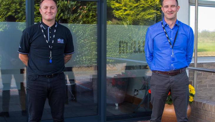 L-R: John-Paul Calvert and Scott Taylor John-Paul Calvert and Scott Taylor