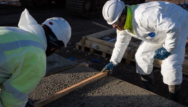 Skanska preparing the basalt-fibre-reinforced concrete test slabs Skanska test slabs