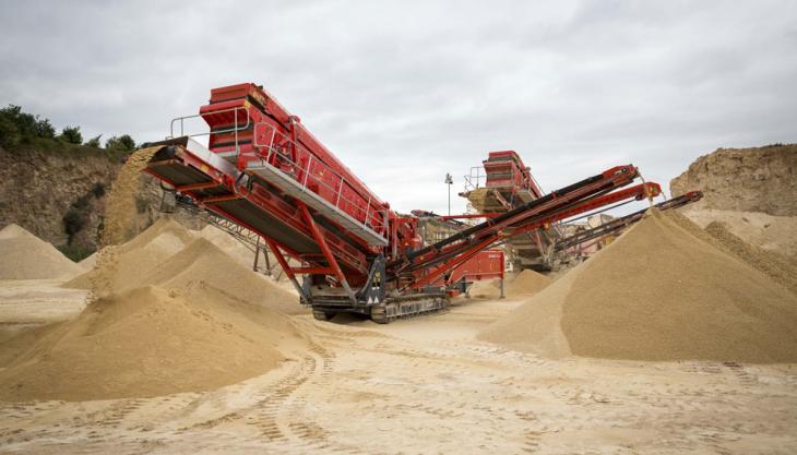 Terex Finlay 693+ and 694+ working in tandem at Barnsdale Bar Quarry Terex Finlay machines at Barnsdale Bar Quarry