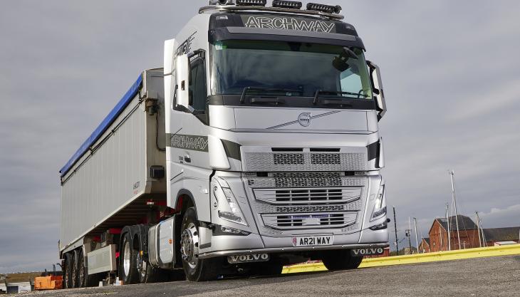 Archway Haulage have taken delivery of a new Volvo FH-500 Globetrotter Lite 6x2 tractor unit