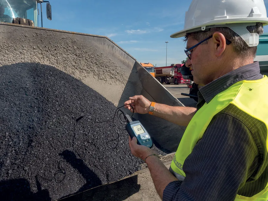 Reduced-temperature asphalt offers a high potential for saving energy and CO2