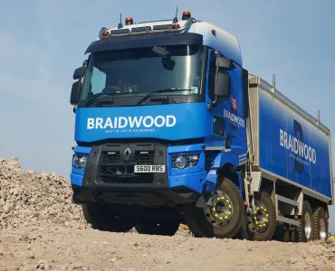 Roy Braidwood & Sons Transport Ltd have taken delivery of their first Renault Trucks C440 8x4 tippers, supplied by JDS Truck and Van 