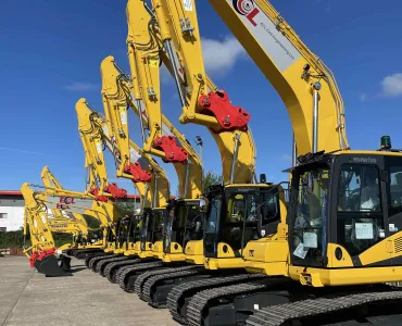 Infrastructure services firm ECL unveil their £10 million investment in Komatsu machines