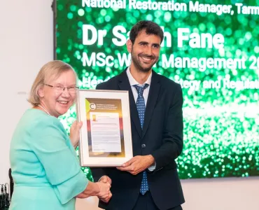 Enrique Moran Montero receiving his Cranfield Alumni Award