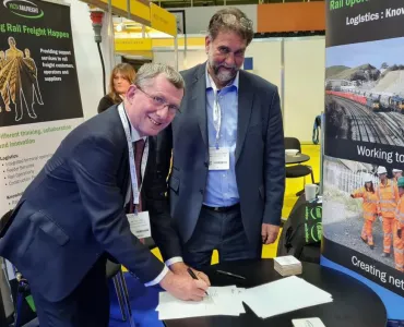 L-R: Neil Sime, managing director of Victa Railfreight, and Mark Grimshaw-Smith, rail and sea manager at Cemex UK