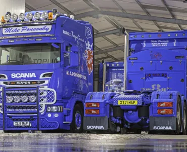 MA Ponsonby operate more than 15 Scania trucks and a large fleet of specialist heavy-haulage trailers