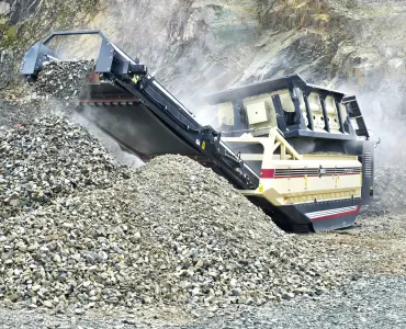 The new M300 mobile scalping screen from MDS 