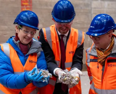 L–R: Mary Creagh, MP for Coventry East and Minister of Nature for DEFRA; John Slinger, MP for Rugby; and Dr Adam Reid, chief external affairs and sustainability officer at SUEZ