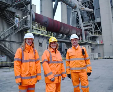 L-R: Diana Casey, MPA executive director for energy and climate change; Sarah Jones MP; and Phil Baynes Clarke, director of operations and technology, Cemex UK Cement 