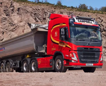 Campbell Contracts have acquired a Volvo FM 500 6x2 tag axle tractor unit, plated for 65- tonne GCW operation
