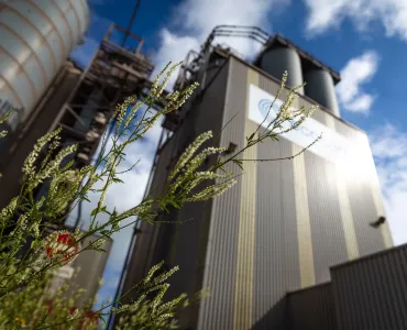 Driving low-carbon cement technologies – Ecocem have invested more than €220m in ACT production capacity and R&I facilities, including a €50 million plant in Dunkirk, France