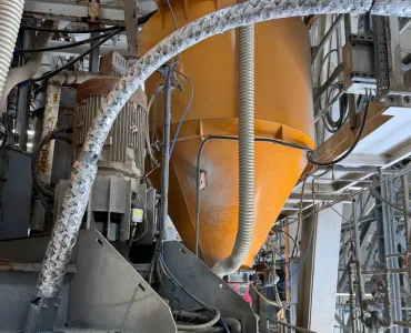 The use of CarbonCure allows producers to use an average of five per cent less cement within the concrete and reduces the CO2 associated with concrete by around 7-11kg/m³