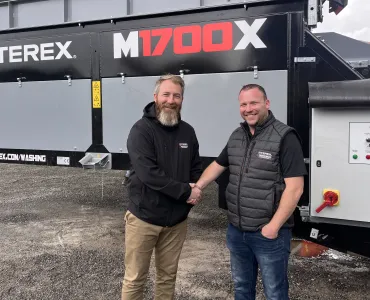 L-R: Pól Donnelly, Terex Washing Systems country manager - Ireland, and Brian Donaghy, director of Dungannon Plant Sales Ireland