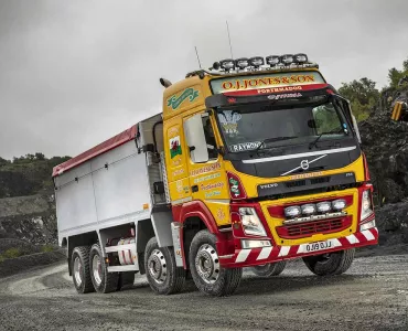 New Volvo FMX tippers for NRS Ltd