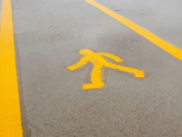 Pedestrian routes must be visible and obvious to everyone