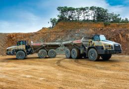 The RA40’s calibrated balance of power and gearing allows the haulers to handle the tough terrain at Atlas Quarries' Brynderwyn site