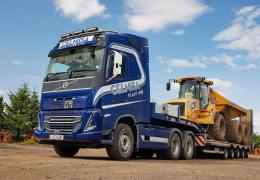 Celmisa Plant Hire have continued a decades-long relationship with Volvo by taking delivery of a new FH 540 Globetrotter 6x4 tractor unit