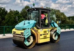 The Ammann ACEpro ARP 75 tandem roller