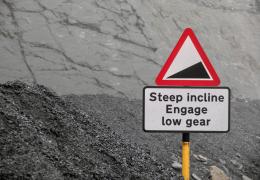 Steep incline sign