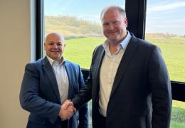 L-R: Past-chairman Ric Clemmy and new BAA chairman Paul Boustead