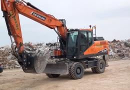 Develon DX190W-7 wheeled excavator 