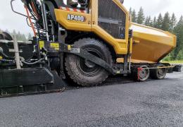 The new Cat AP400 pavers will reduce fuel consumption by 10% compared with Heidelberg Materials’ existing machines
