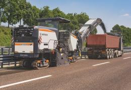 Thanks to its high daily output, the W 210 XF large milling machine from Wirtgen can handle a wide range of applications