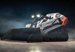 Bobcat’s new evolution of compact equipment – the RogueX – produces zero emissions, with a lithium-ion battery, electric drive system and without hydraulics 