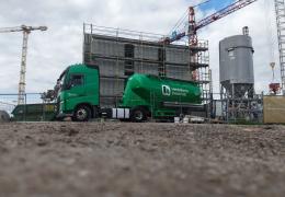 Heidelberg Materials, recognized for their expertise in 3D concrete printing and the decarbonization of the built environment, are supplying high-tech materials with significantly reduced CO2 emissions for DREIHAUS